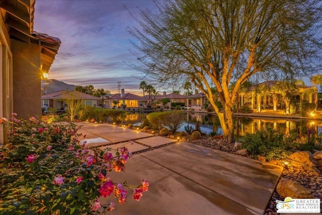 8 Lake Como Court, Rancho Mirage
