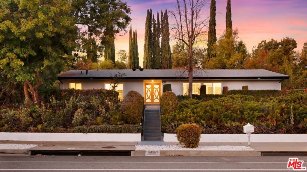 Photo of Listing #26634351