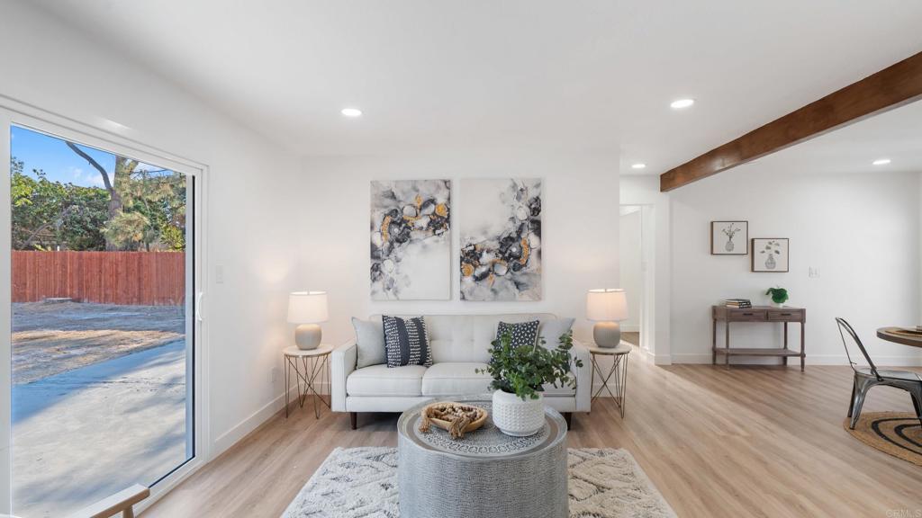 Photo of Listing #PTP2600185