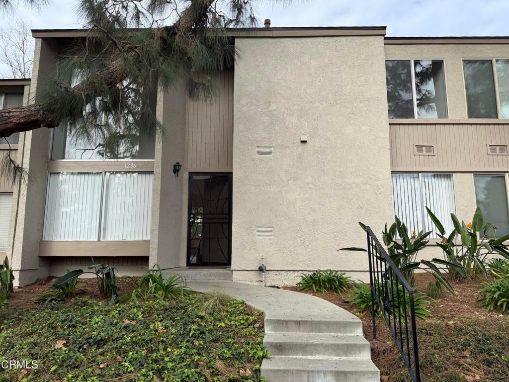 Photo of Listing #V1-33986