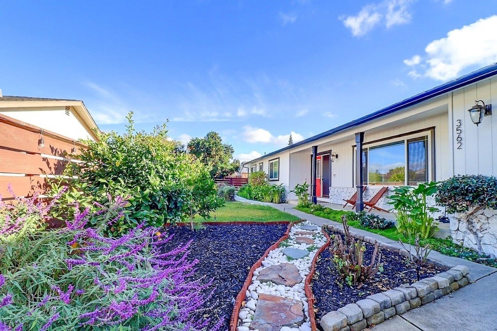 Photo of Listing #41120260