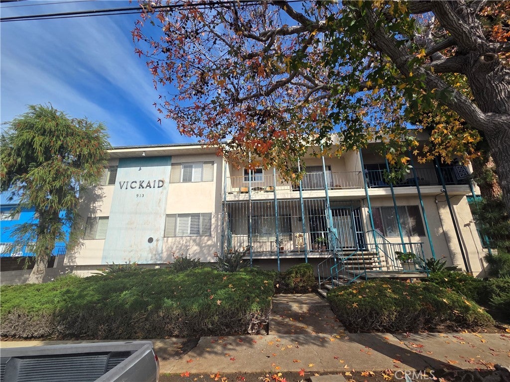 913 Victor 5, Inglewood