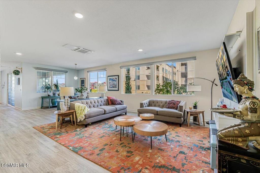 2870 Wagon Wheel Road # 203, Oxnard