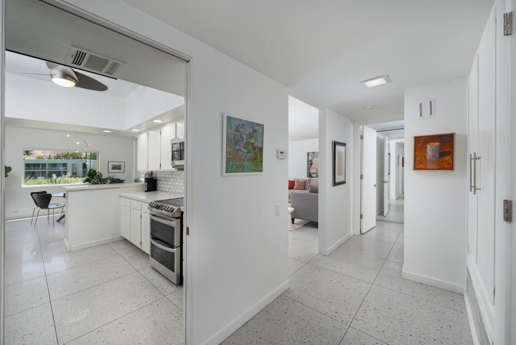 519 Desert Lakes Drive, Palm Springs