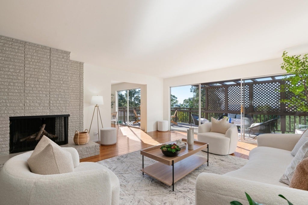 Photo of Listing #41120324