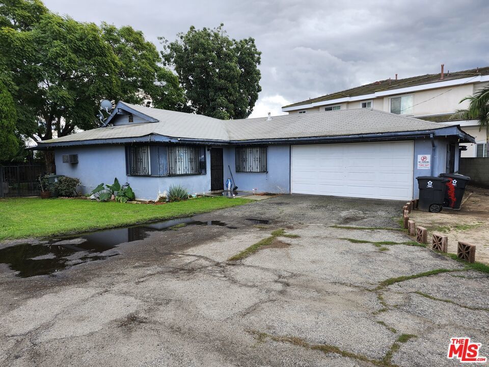 Photo of Listing #26633393