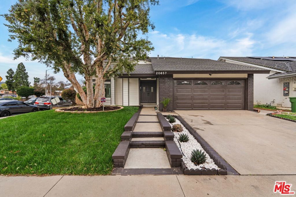 Photo of Listing #26632199