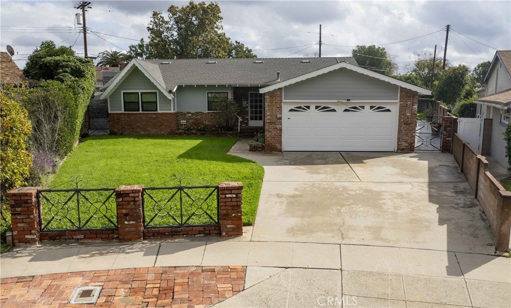 Photo of Listing #SR26001217