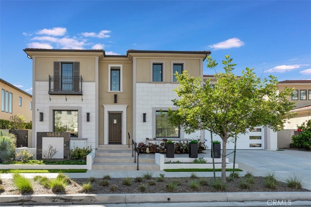 Photo of Listing #SR25275667