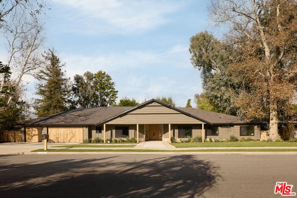 Photo of Listing #25606523