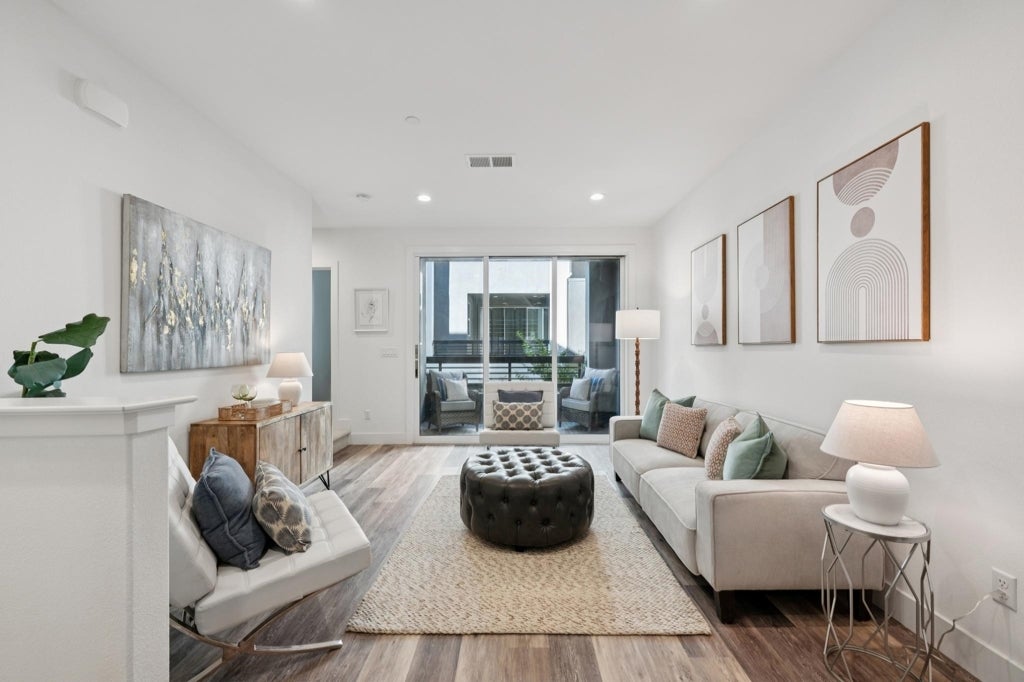 Photo of Listing #41120395