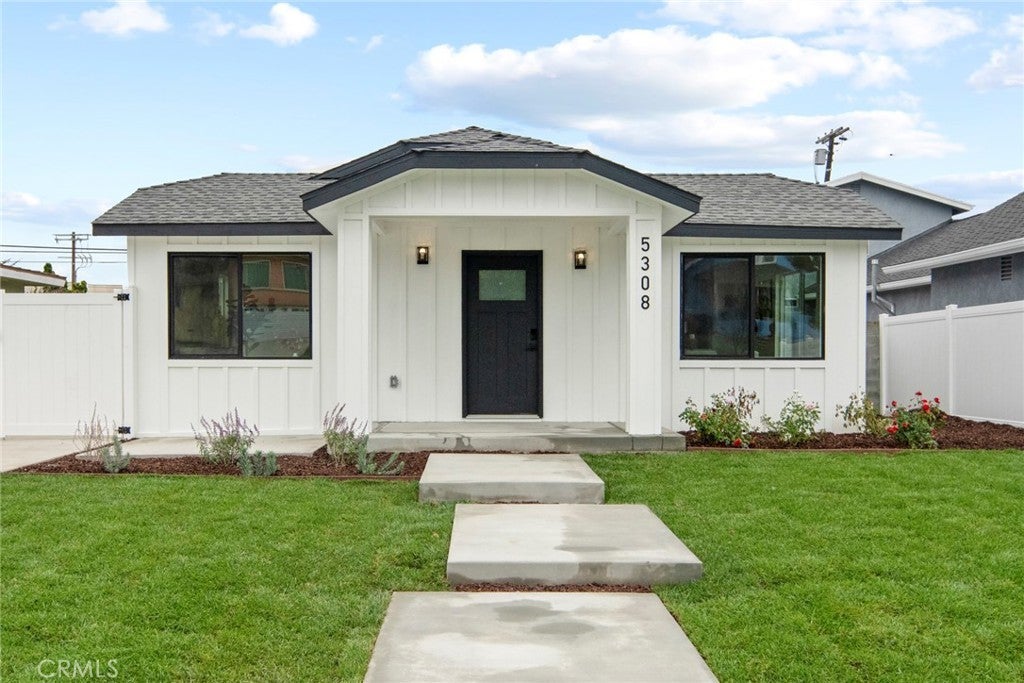 Photo of Listing #OC26005104