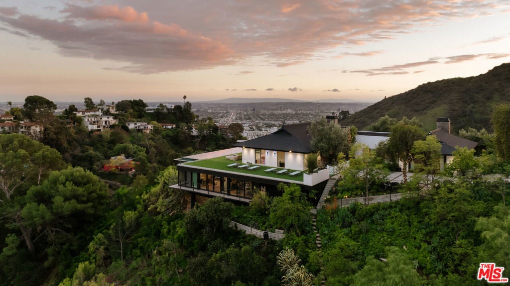 Photo of Listing #25618979