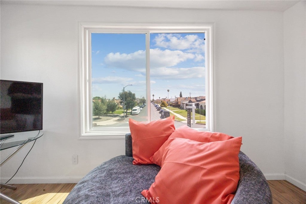 Photo of Listing #DW26005307