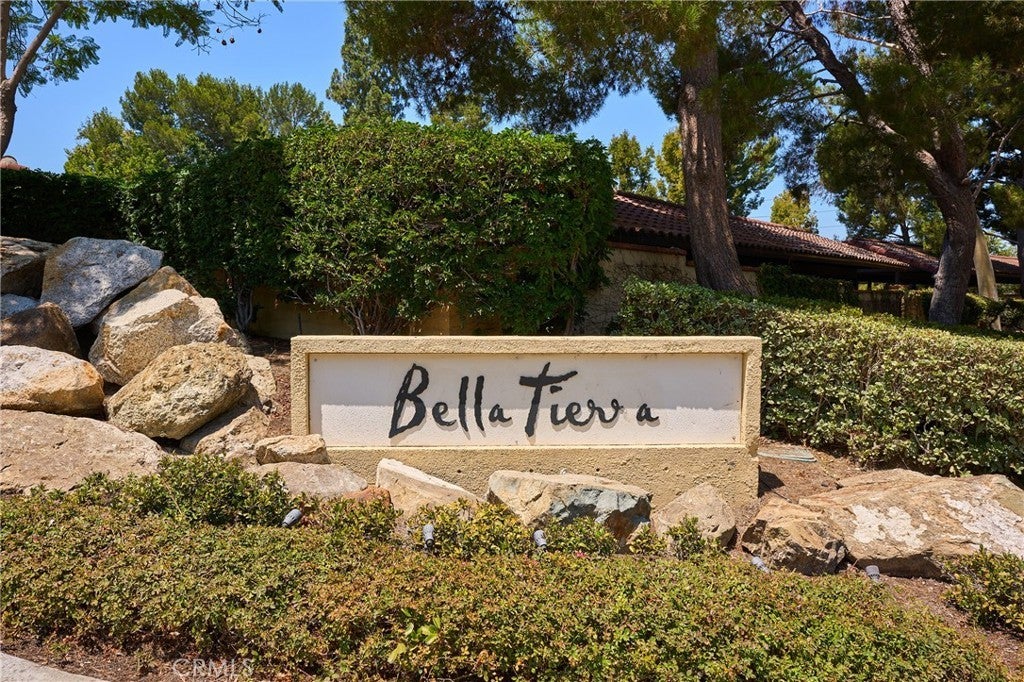 25591 Indian Hill Lane # E, Laguna Hills