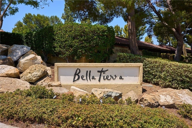 25591 Indian Hill Lane # E, Laguna Hills