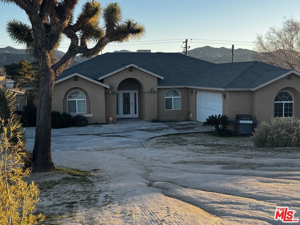 Photo of Listing #26635443