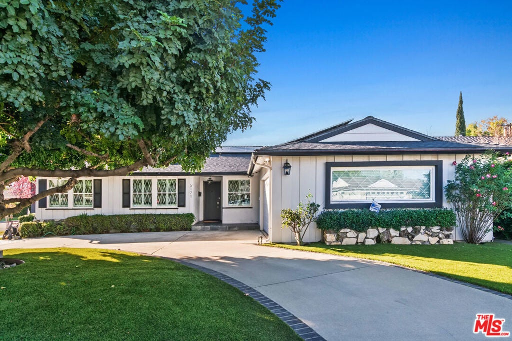 Photo of Listing #26632179