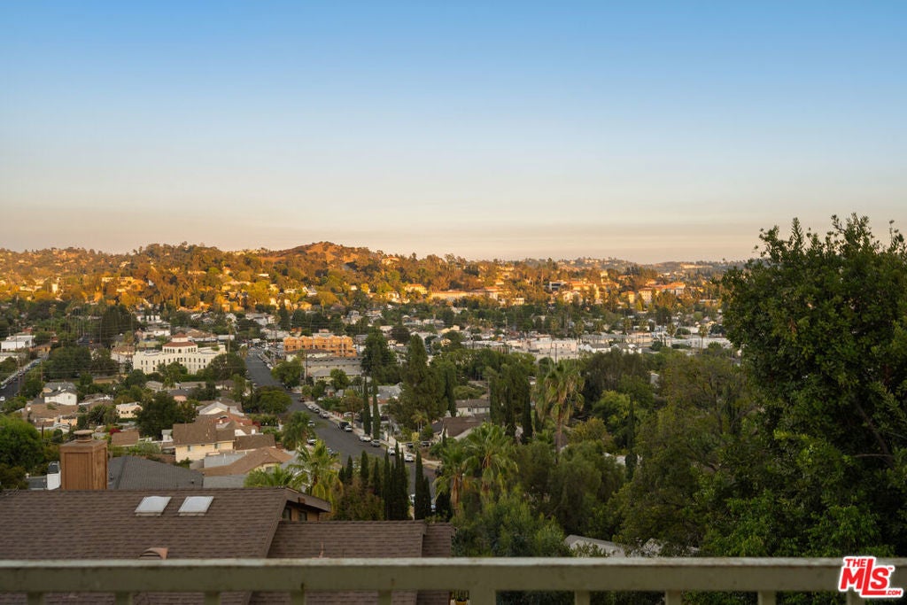 Photo of Listing #26635545