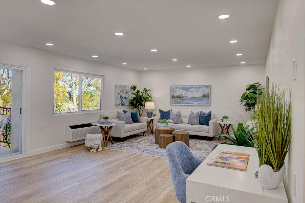 Photo of Listing #OC26006179