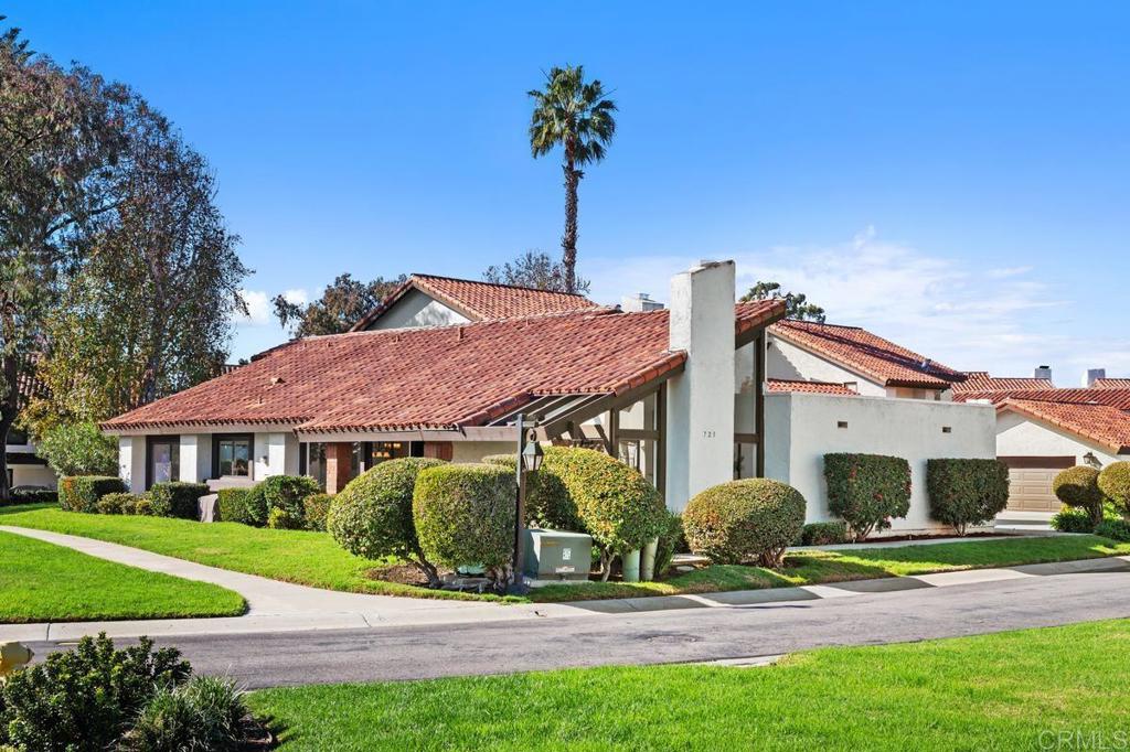 723 Camino Santa Barbara, Solana Beach