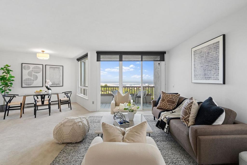 Photo of Listing #ML82030752