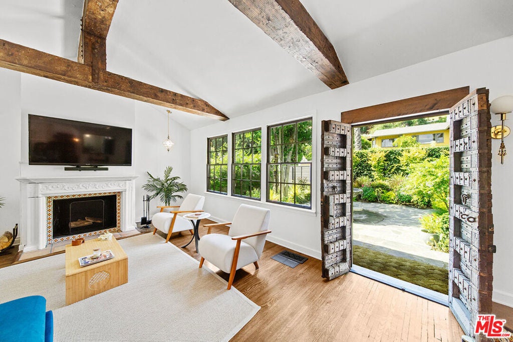 Photo of Listing #26635831