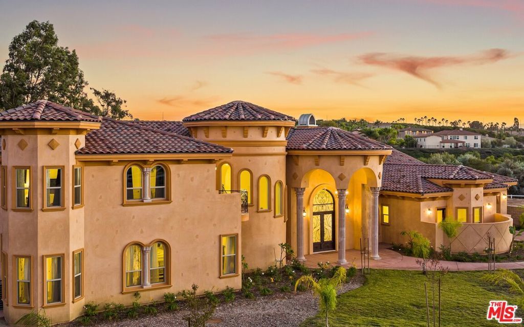 Photo of Listing #26635981