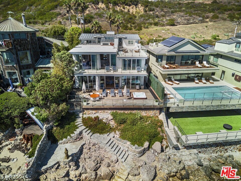 Photo of Listing #26635211