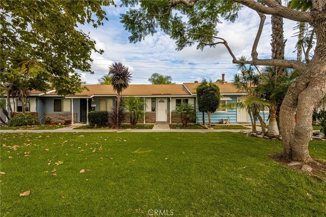 10238 Disney Circle, Huntington Beach