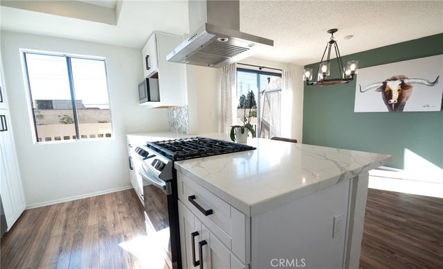 511 Meyer 8, Redondo Beach.