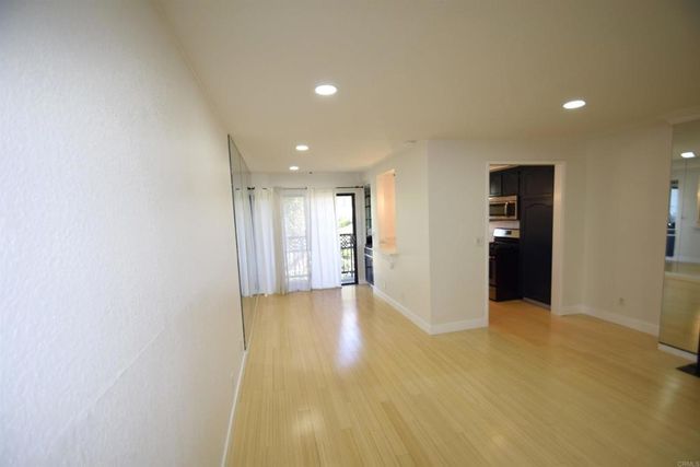 1355 N Sierra Bonita Avenue # 204, West Hollywood
