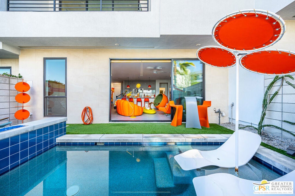 274 Mayfair Way, Palm Springs