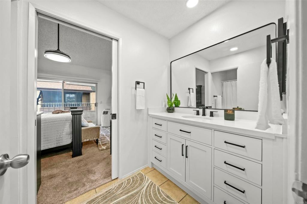 Photo of Listing #PTP2600300