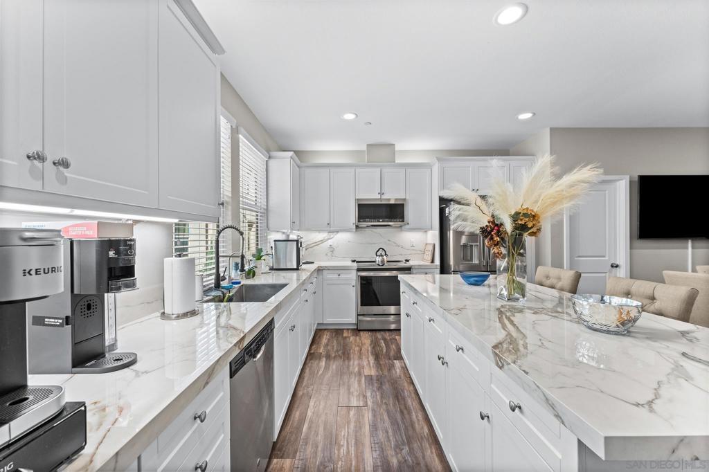 543 Foothill Boulevard 120, Glendora