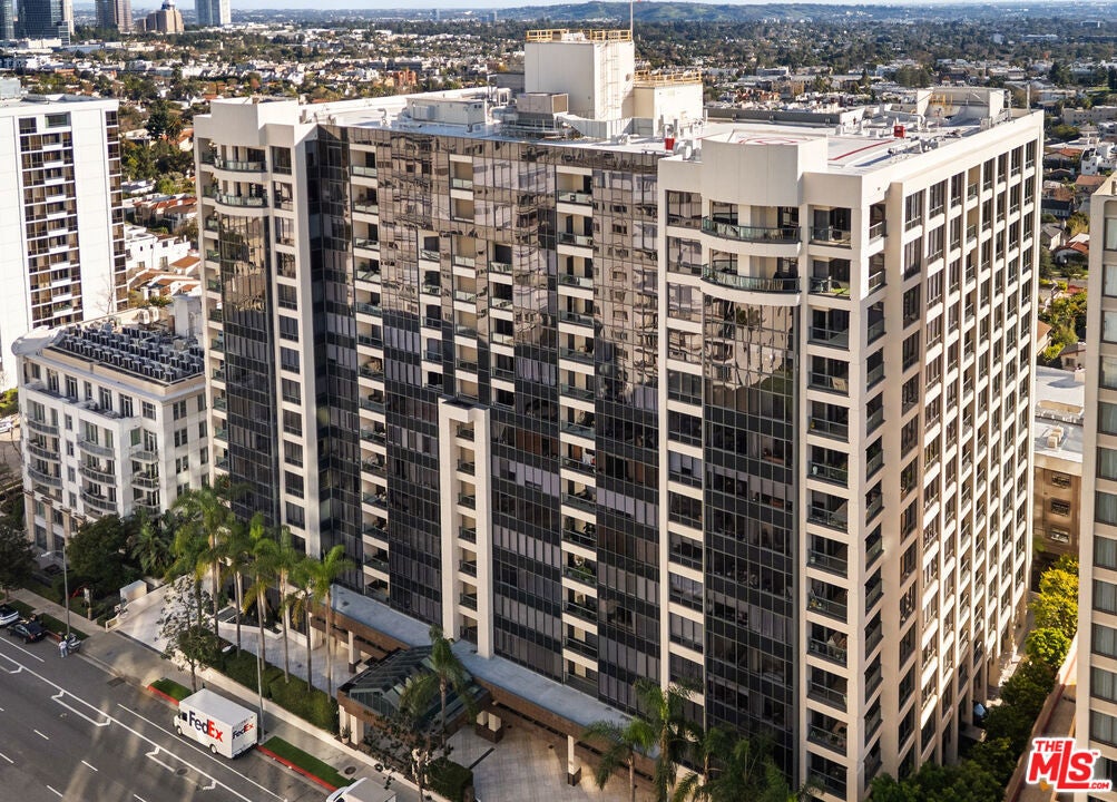 Photo of Listing #26635725