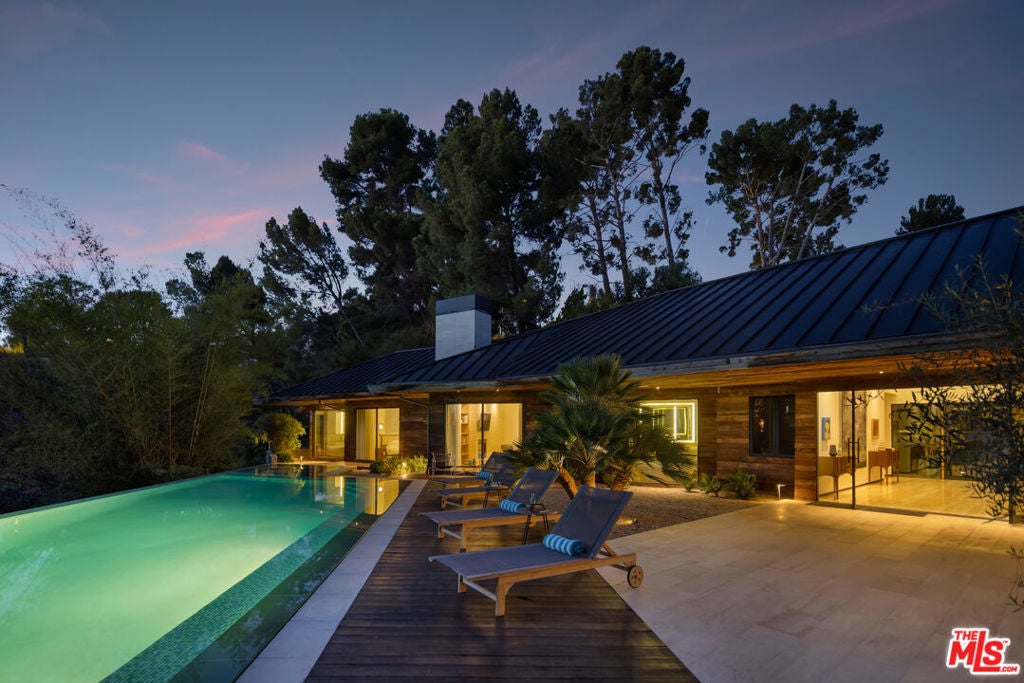 Photo of Listing #26635669