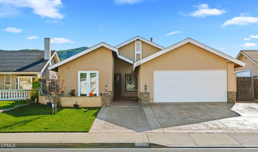 Photo of Listing #V1-34054