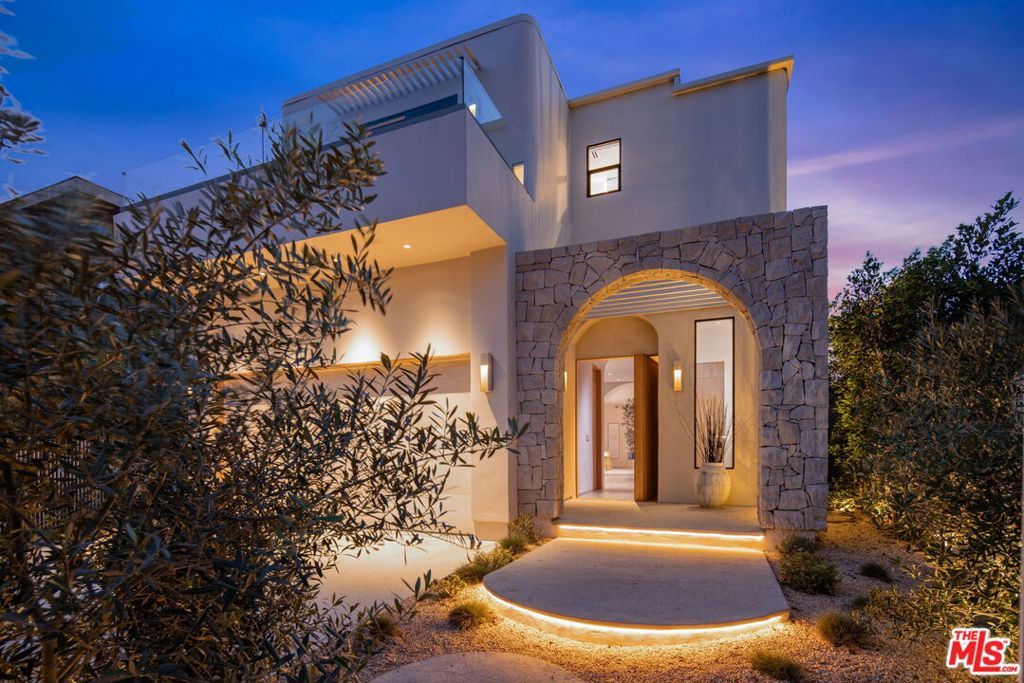 Photo of Listing #25629335