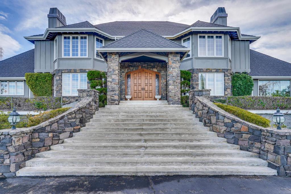 Photo of Listing #ML82030258