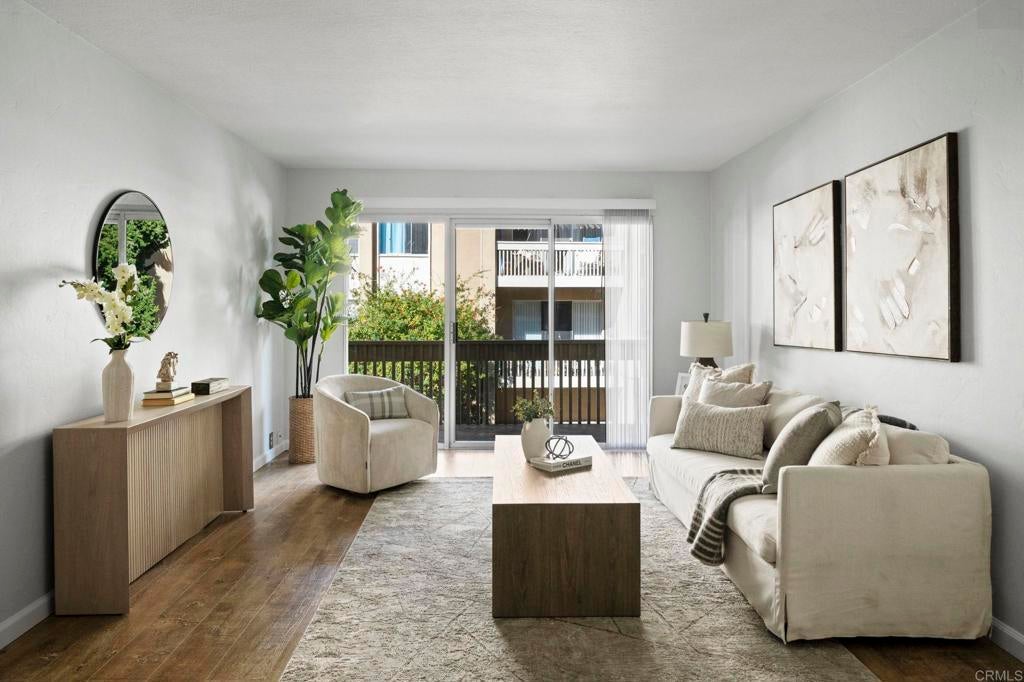 Photo of Listing #PTP2600312