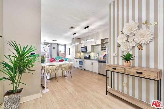 3810 Wilshire Boulevard # 408, Los Angeles