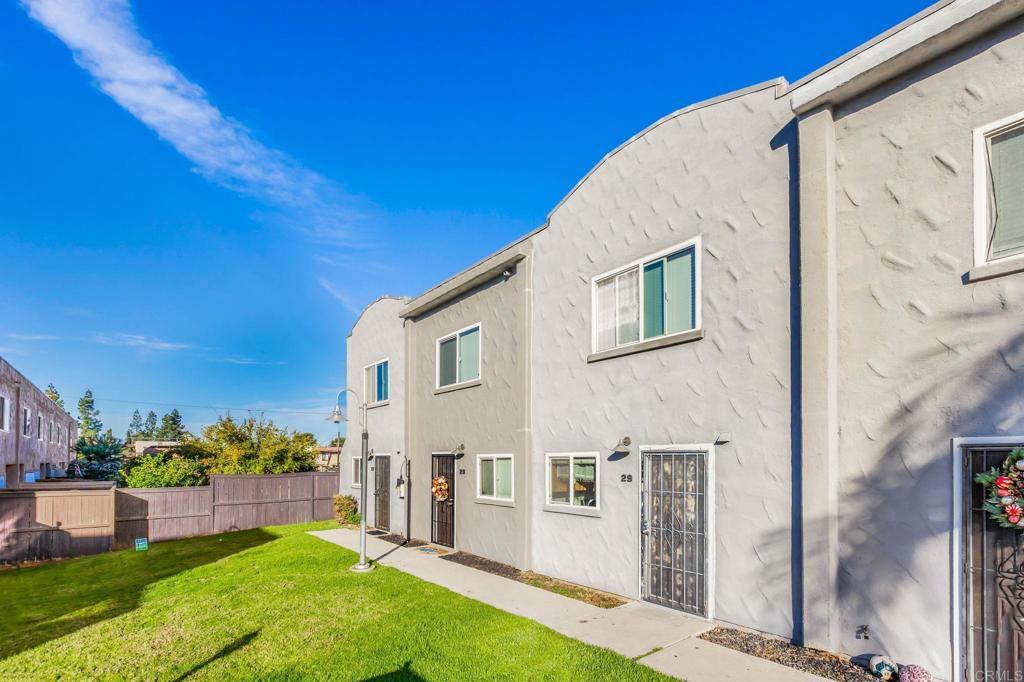 851 Mollison Avenue, El Cajon