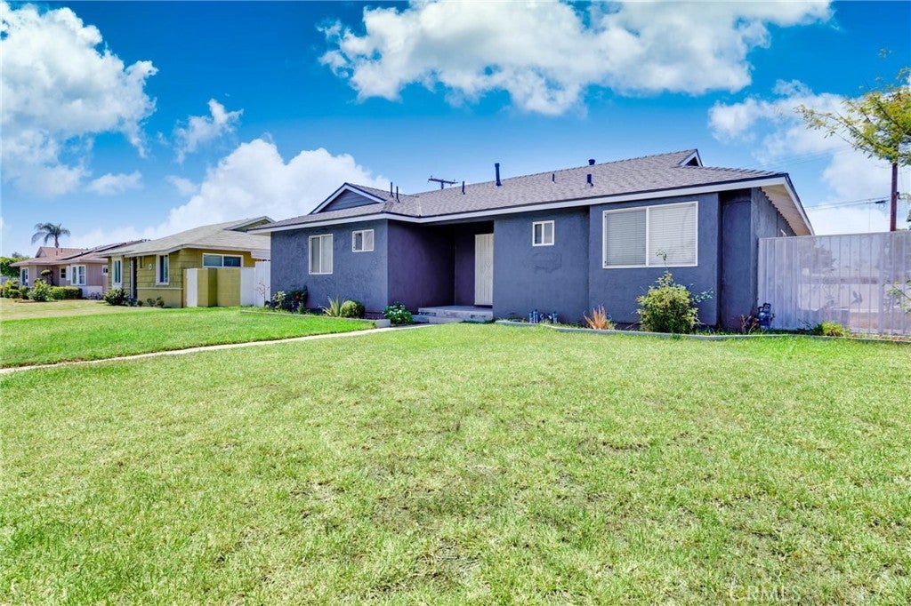 Photo of Listing #OC26007597