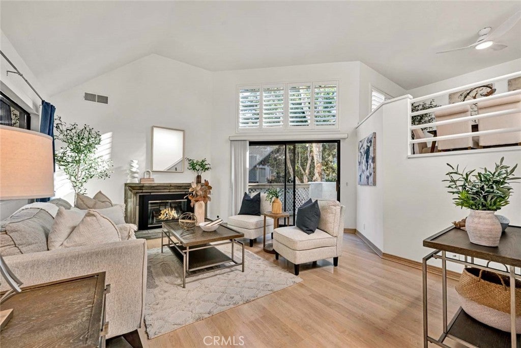 Photo of Listing #PW25279522