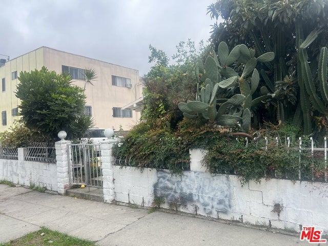 527 N Harvard Boulevard, Los Angeles