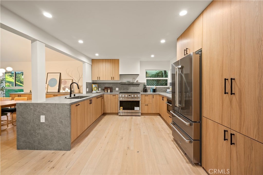 Photo of Listing #SR26007798