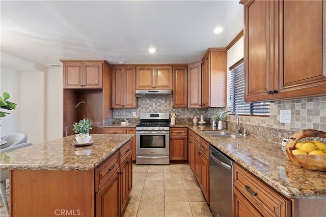 20331 Anza 10, Torrance.