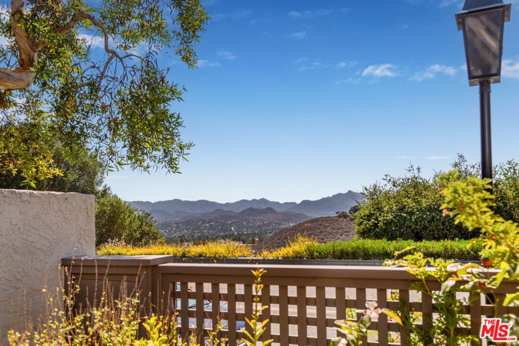 1017 Viaduct Colinas, Thousand Oaks
