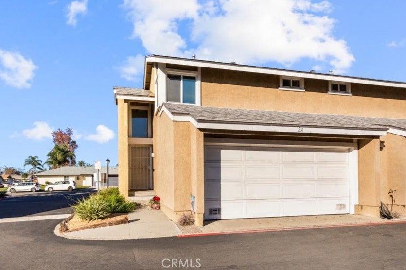 Photo of Listing #DW26007758